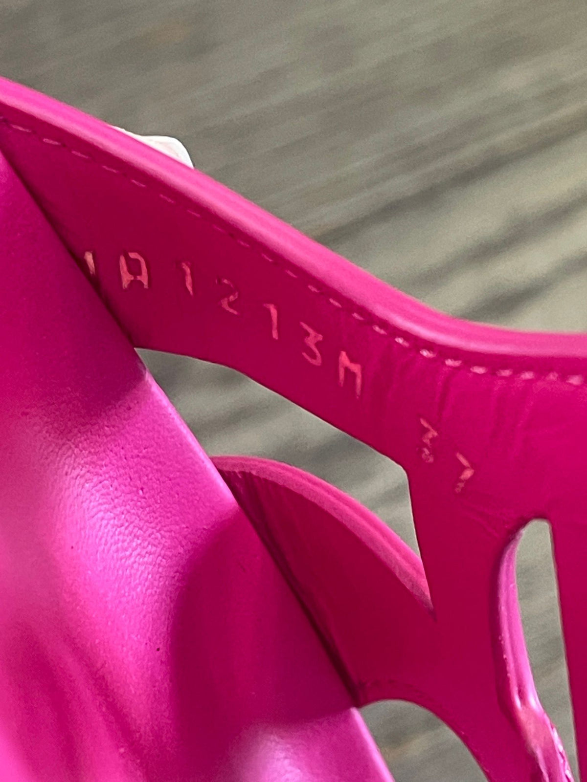 24. Louis Vuitton Pink Isola Comfort Mules Size 37