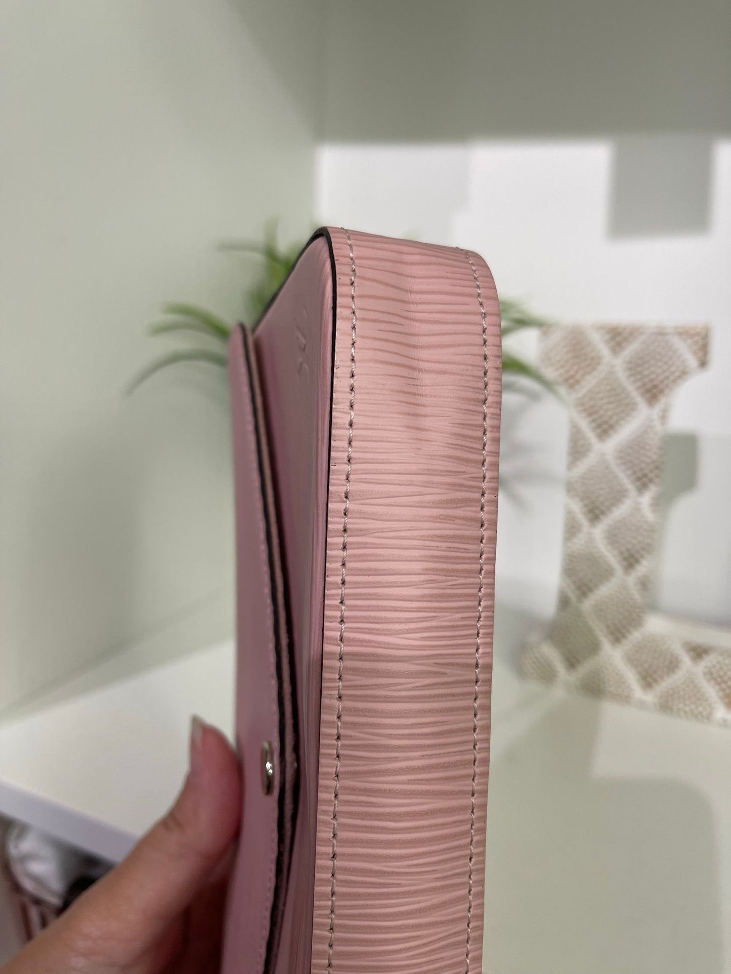 111. Louis Vuitton Pink Epi Felicie Pouchette