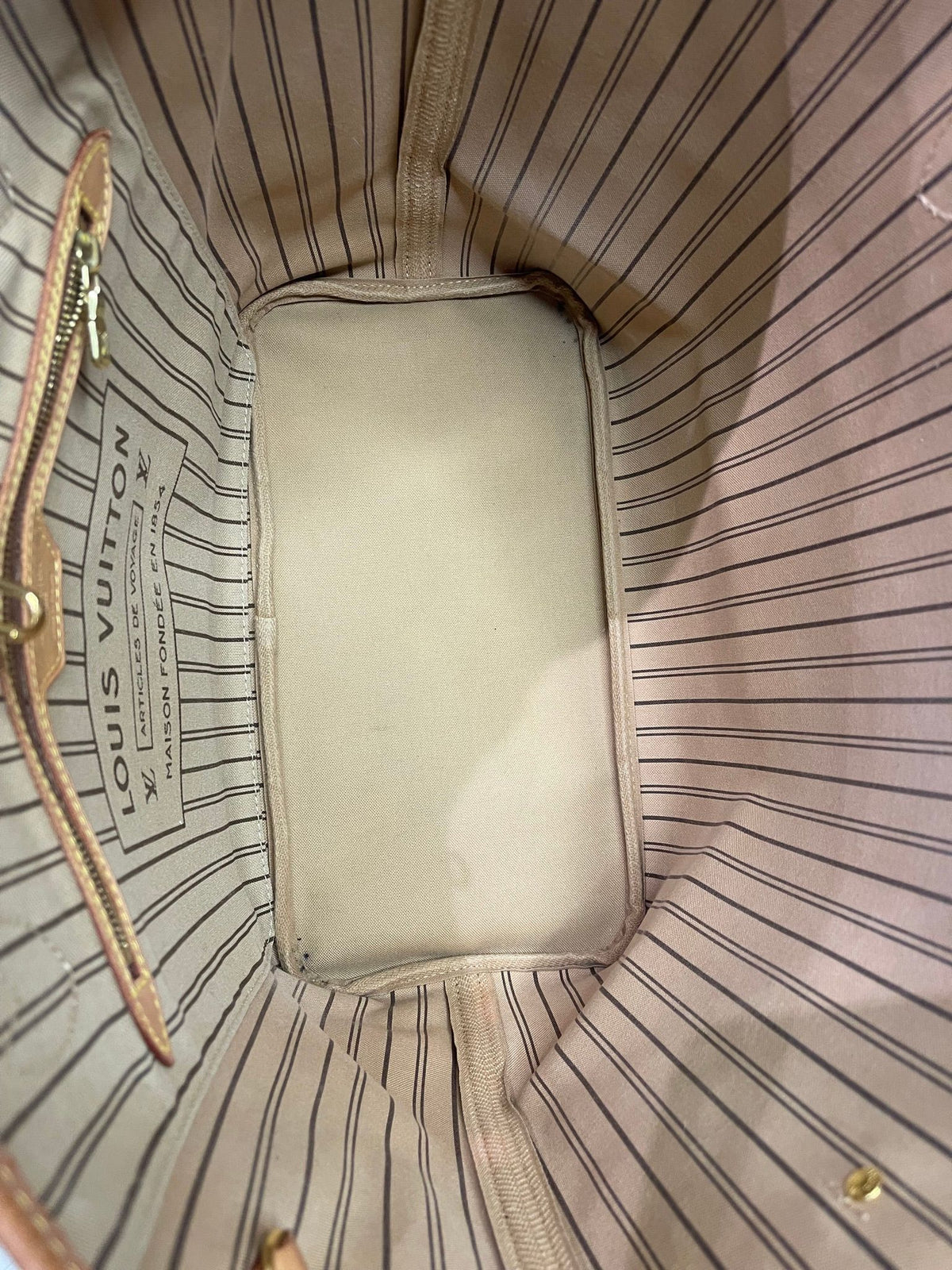 96. Louis Vuitton Monogram Neverfull MM w/ Pouch