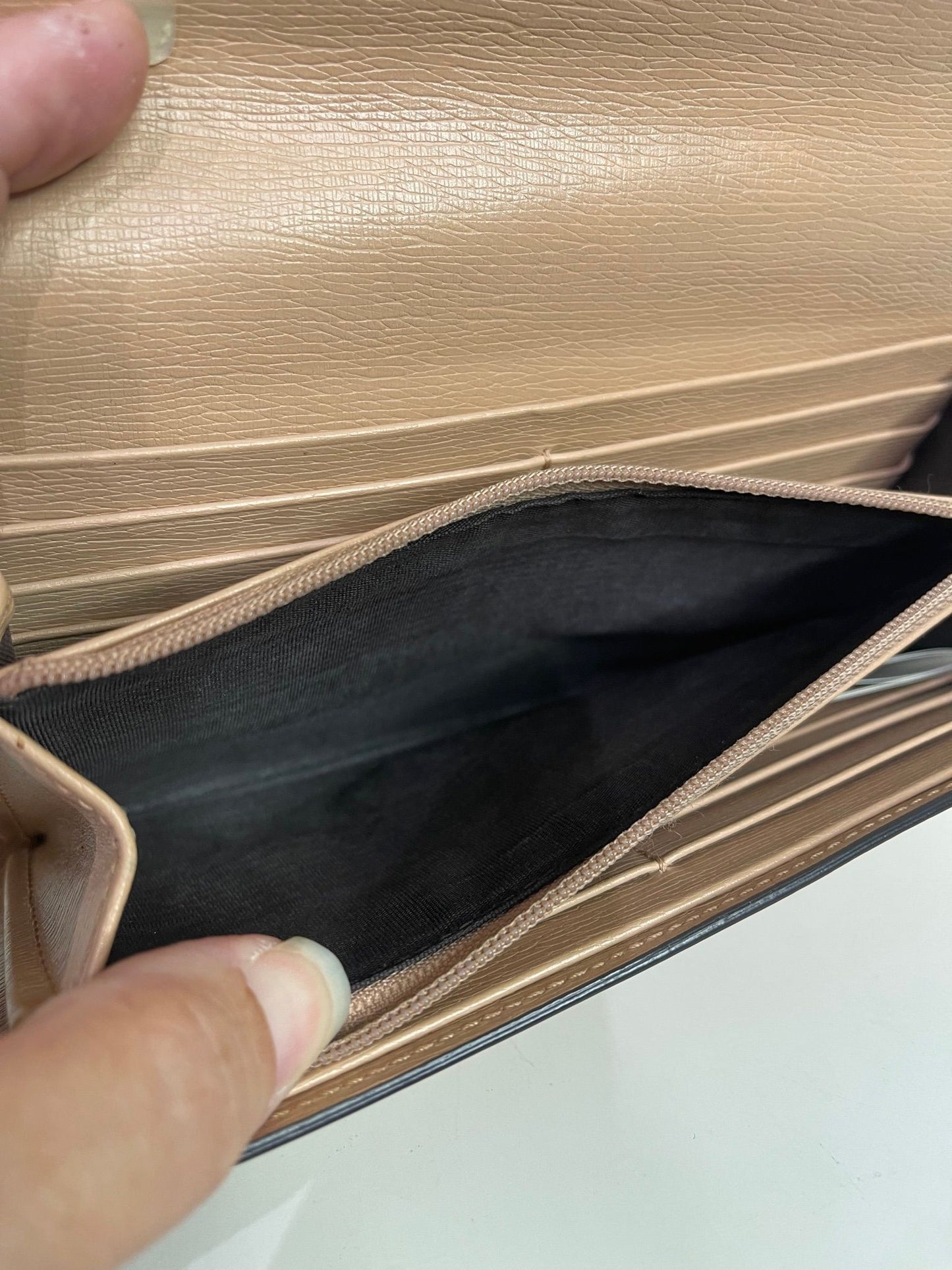 Gucci Interlocking GG Beige Long Wallet