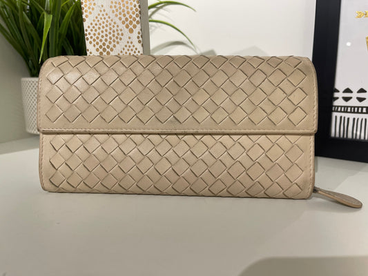 Bottega Veneta Intrecciato Continental Cream Wallet