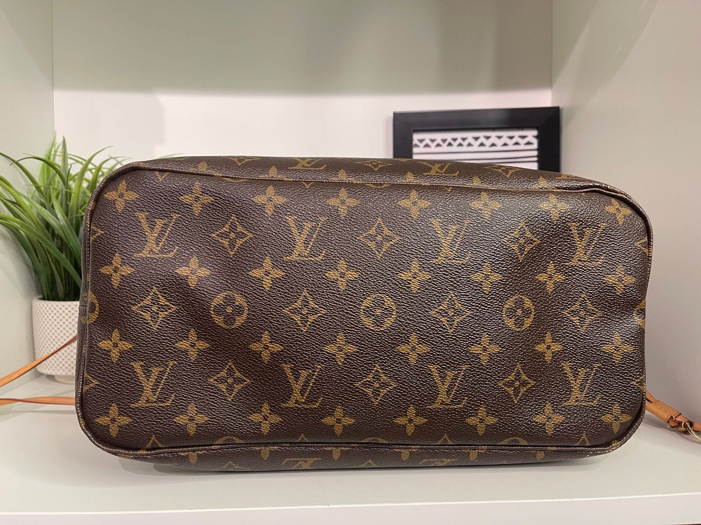 106. Louis Vuitton Monogram Neverfull MM w/ Pouch