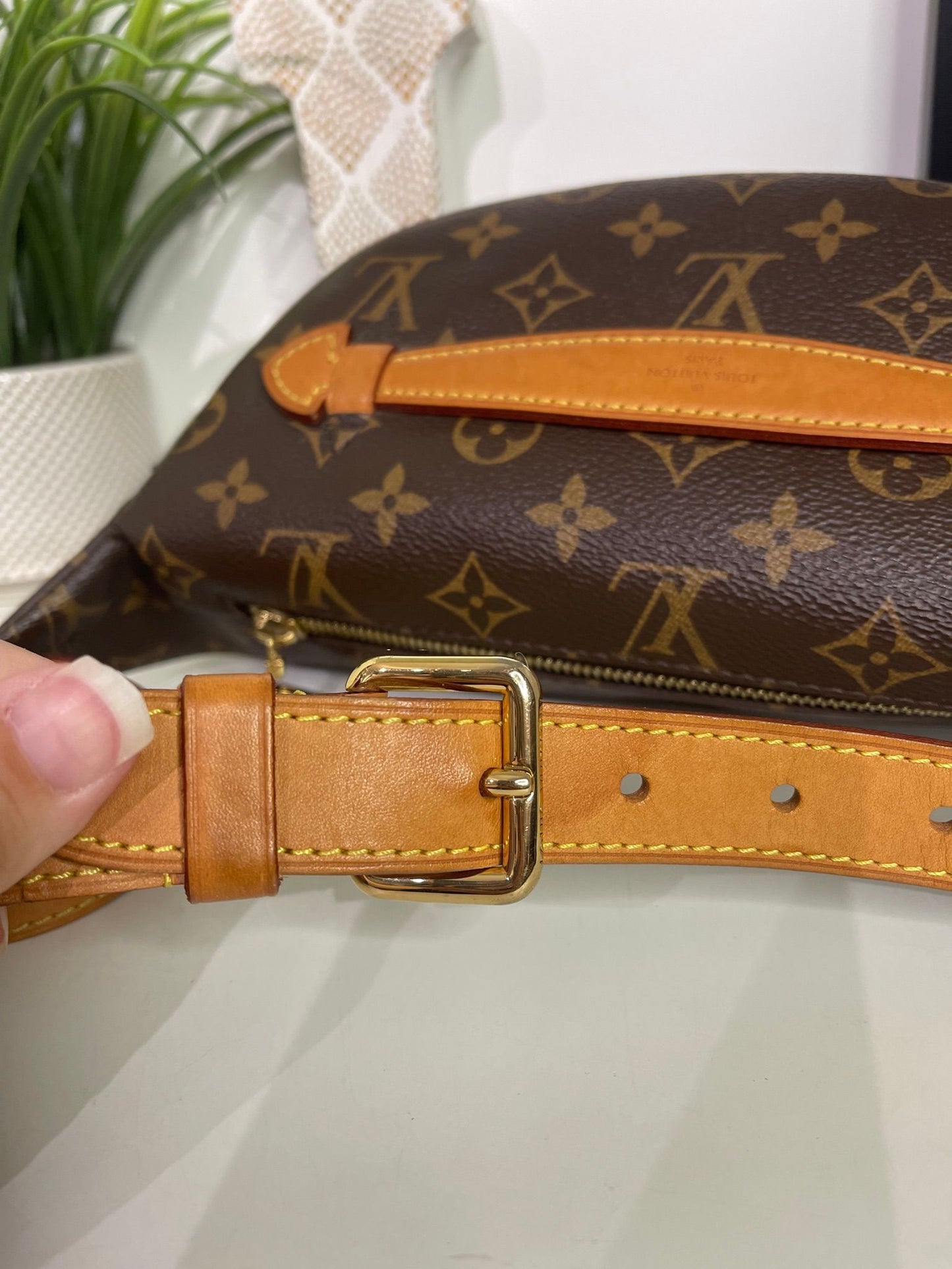 105. Louis Vuitton Monogram Bumbag