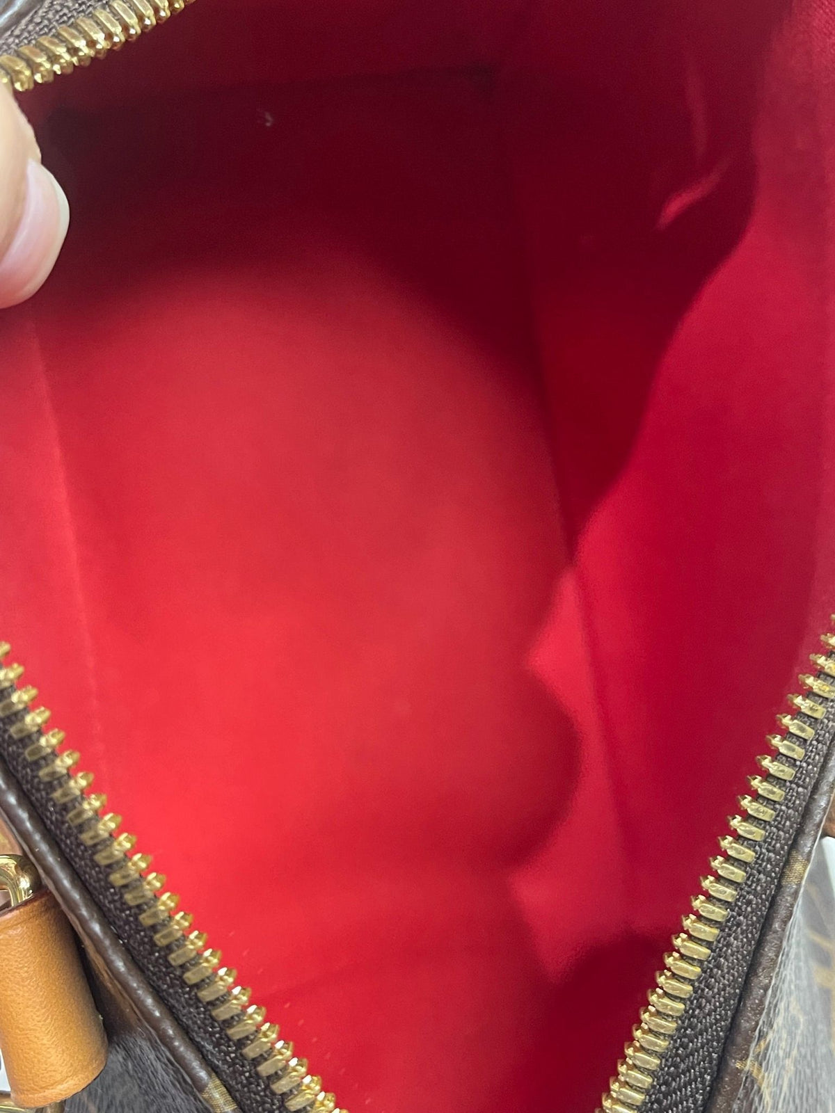 18. Louis Vuitton Monogram Speedy 20 Bandolier
