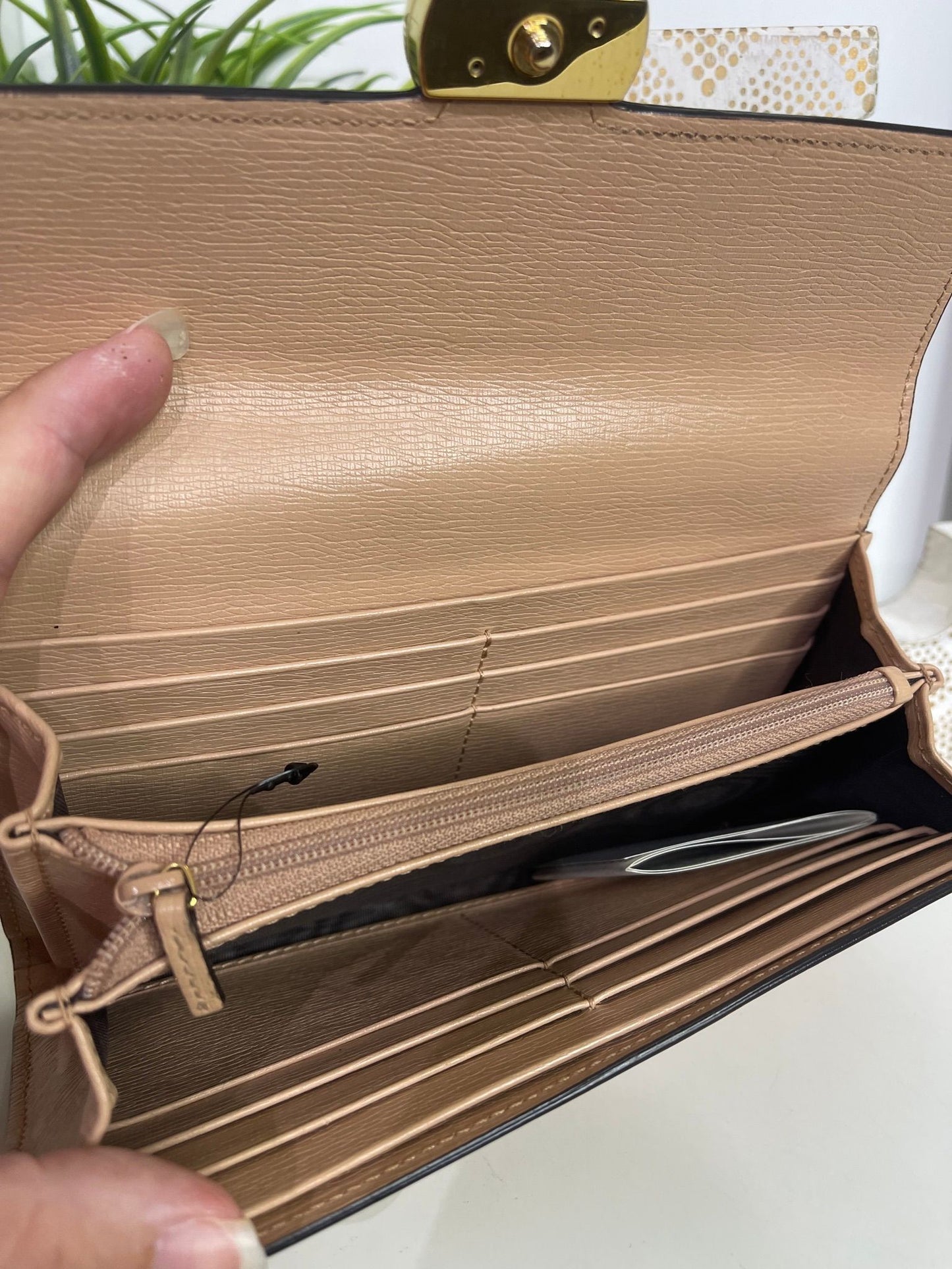 Gucci Interlocking GG Beige Long Wallet