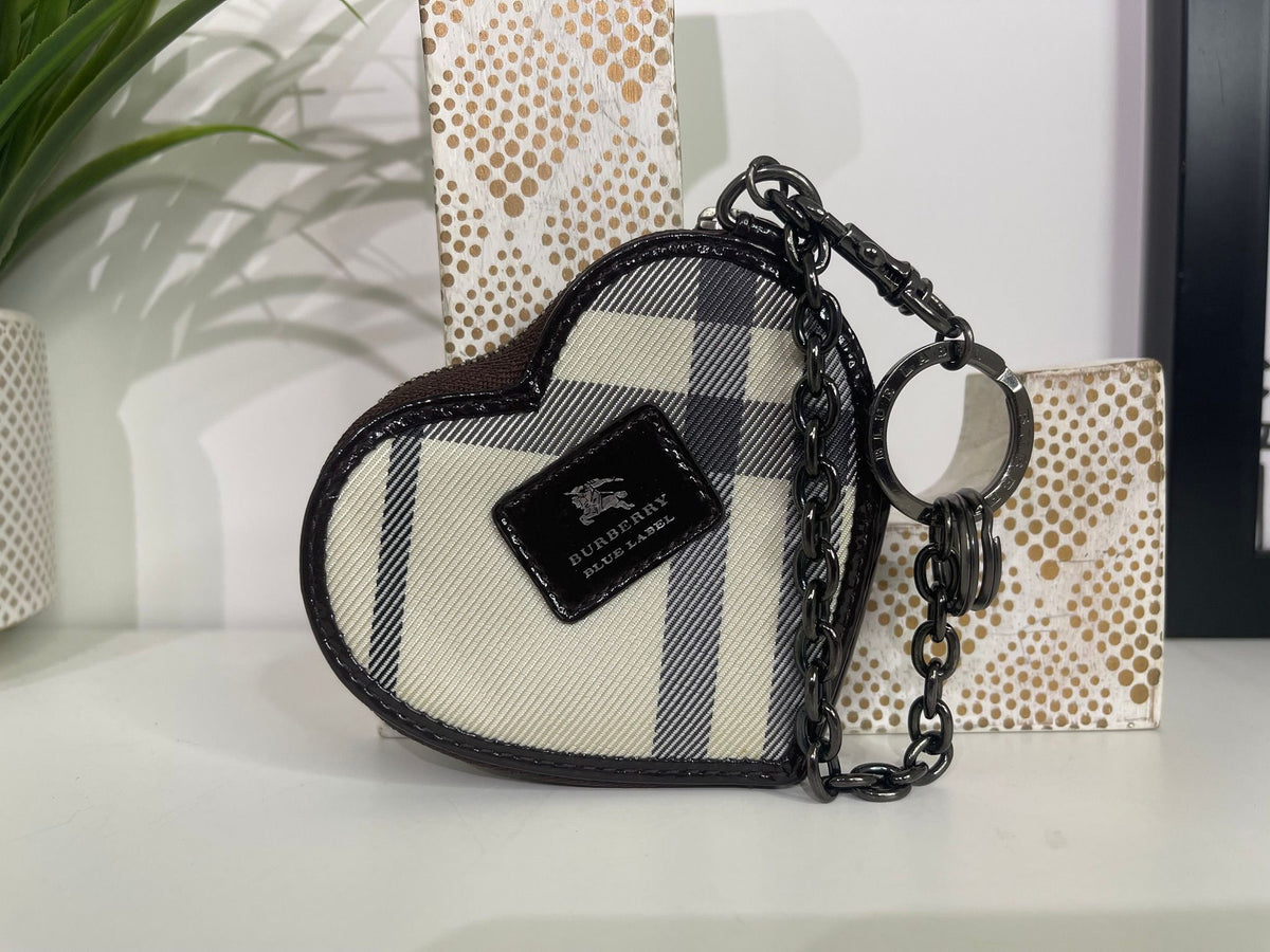 106. Burberry Blue Label Heart Coin Case