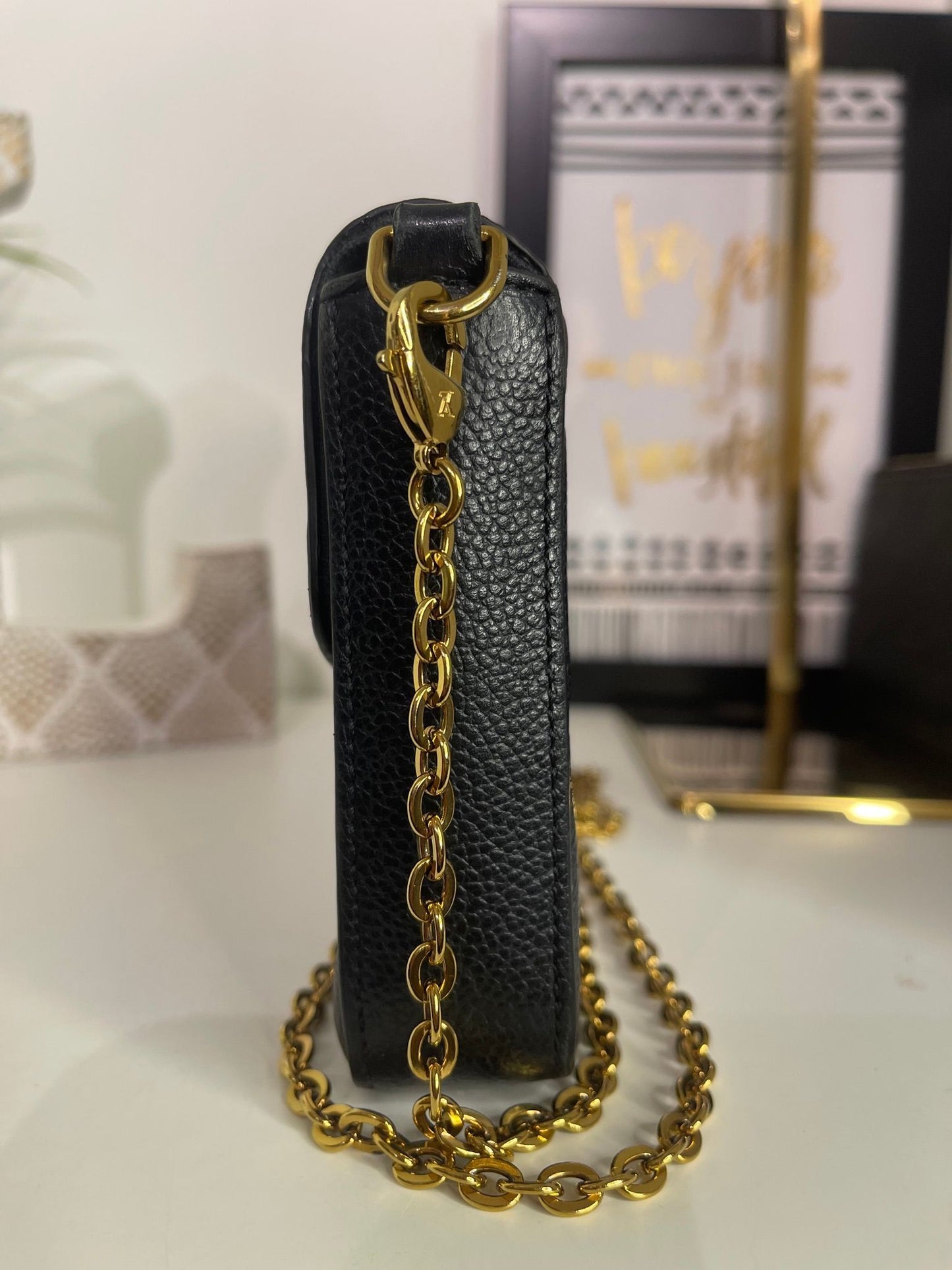 85. Louis Vuitton Black Empriente Felicie Pouchette