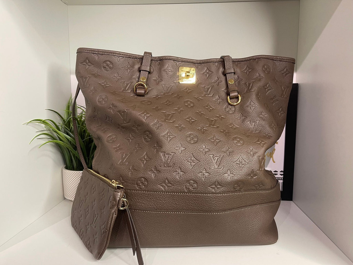 31. Louis Vuitton Mocha GM Citadine w/ Pouch