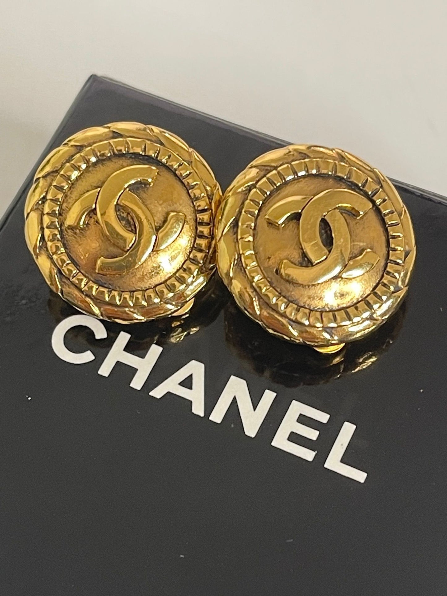 161. Chanel Vintage ClipOn Earrings w/ Box