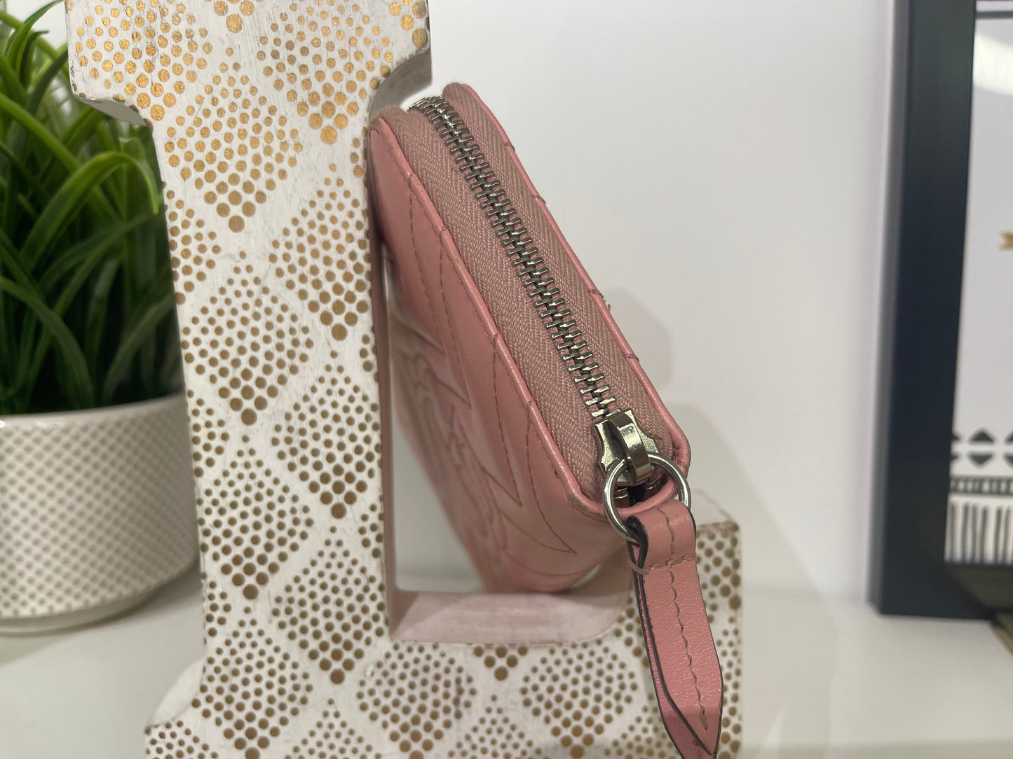 93. Gucci Pink Marmont Matelasse Wallet