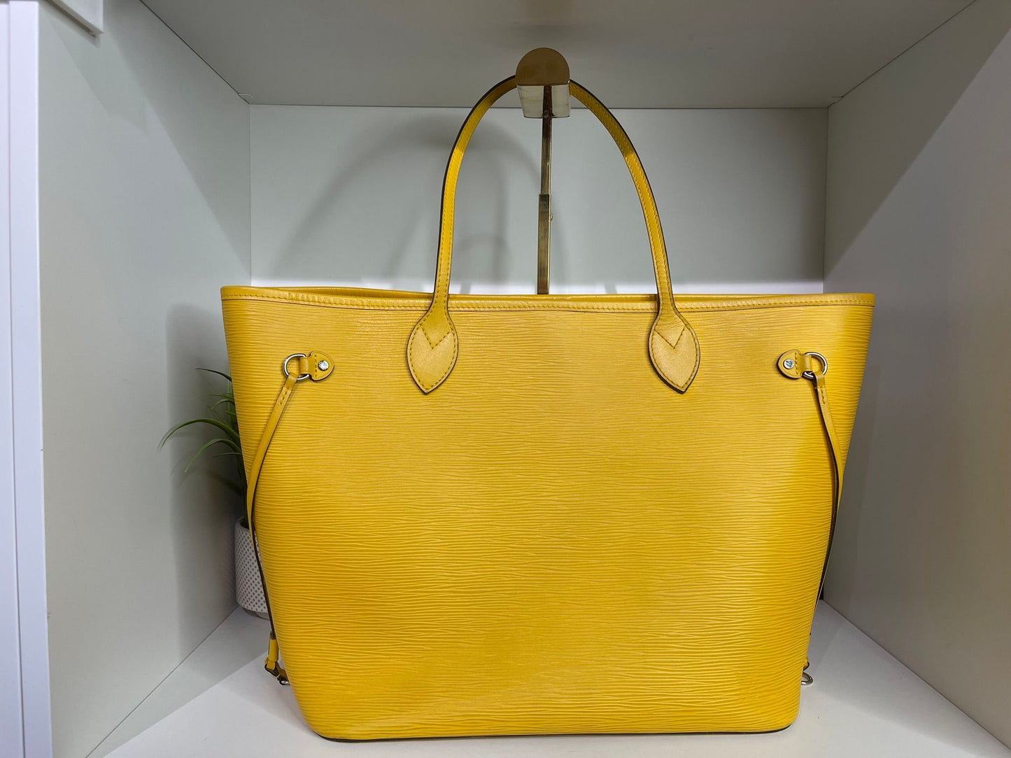 89. Louis Vuitton Yellow Epi Neverfull MM