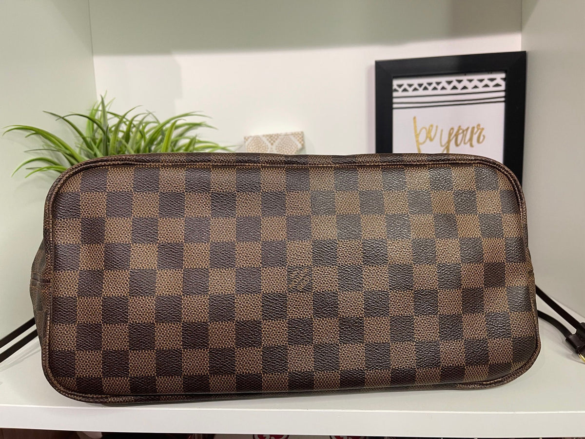 85. Louis Vuitton Damier Ebene Neverfull MM