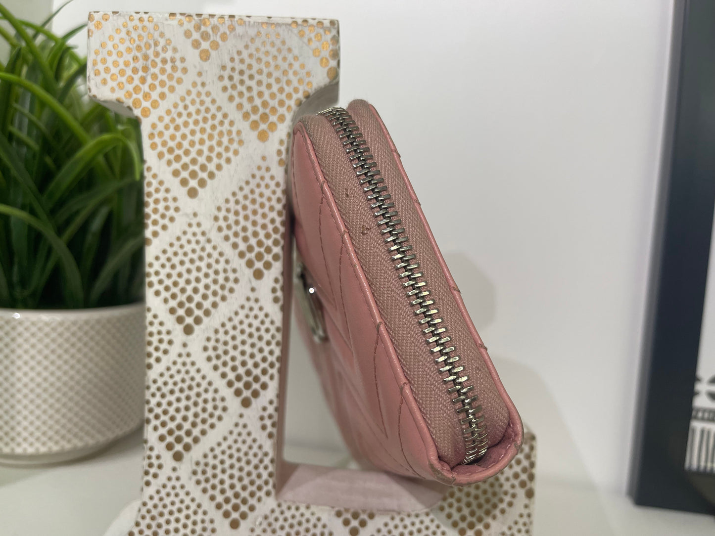 93. Gucci Pink Marmont Matelasse Wallet