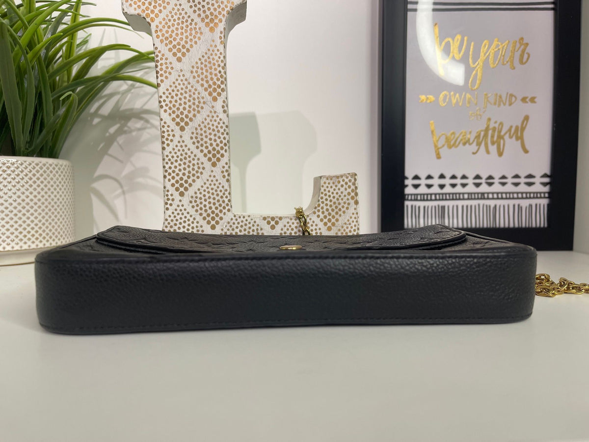 70. Louis Vuitton Black Empriente Felicie Pouchette