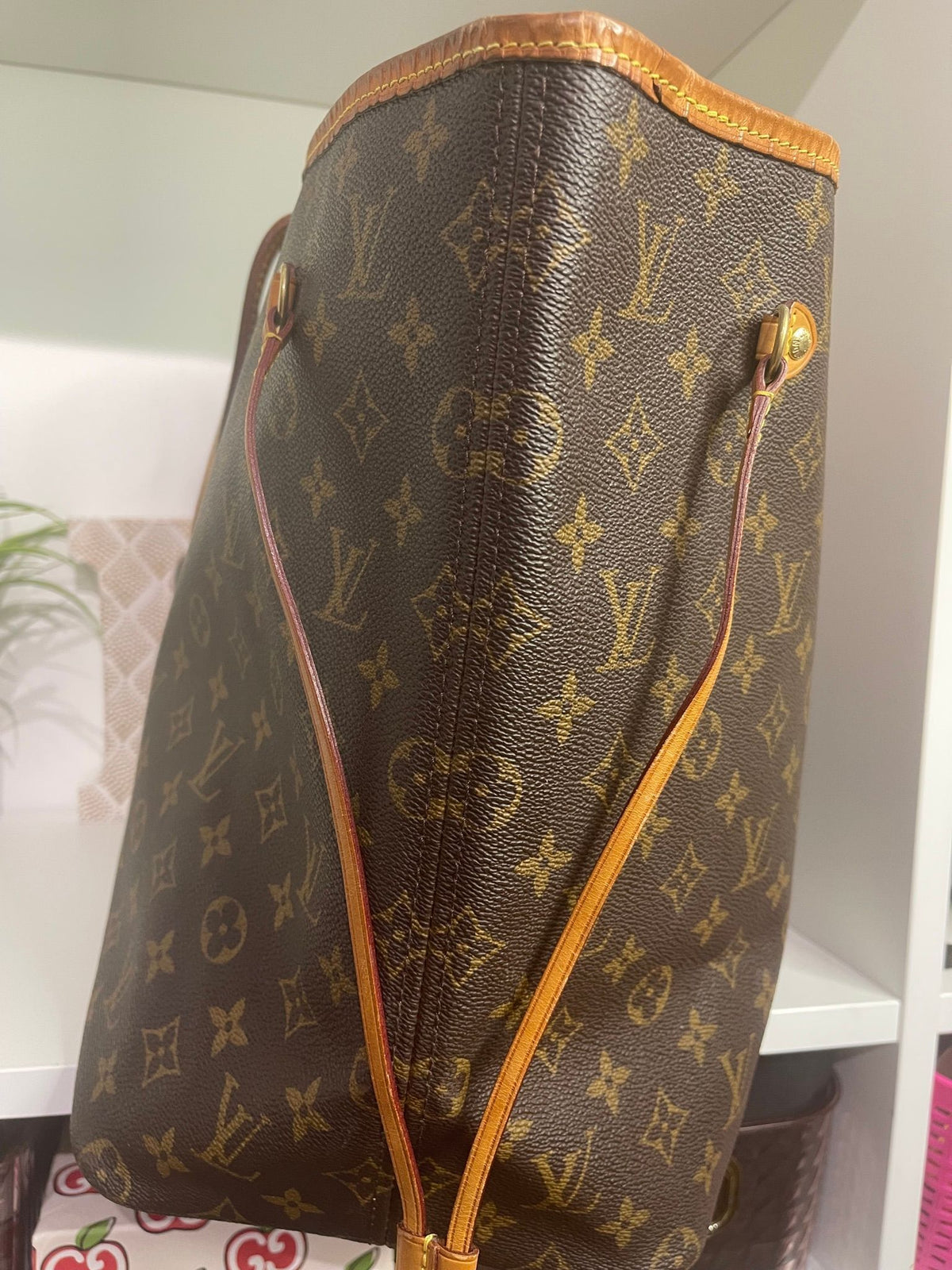 69. Louis Vuitton Monogram Neverfull GM