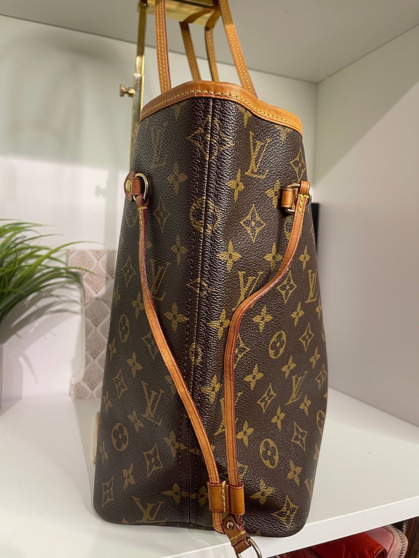 70. Louis Vuitton Monogram Neverfull MM