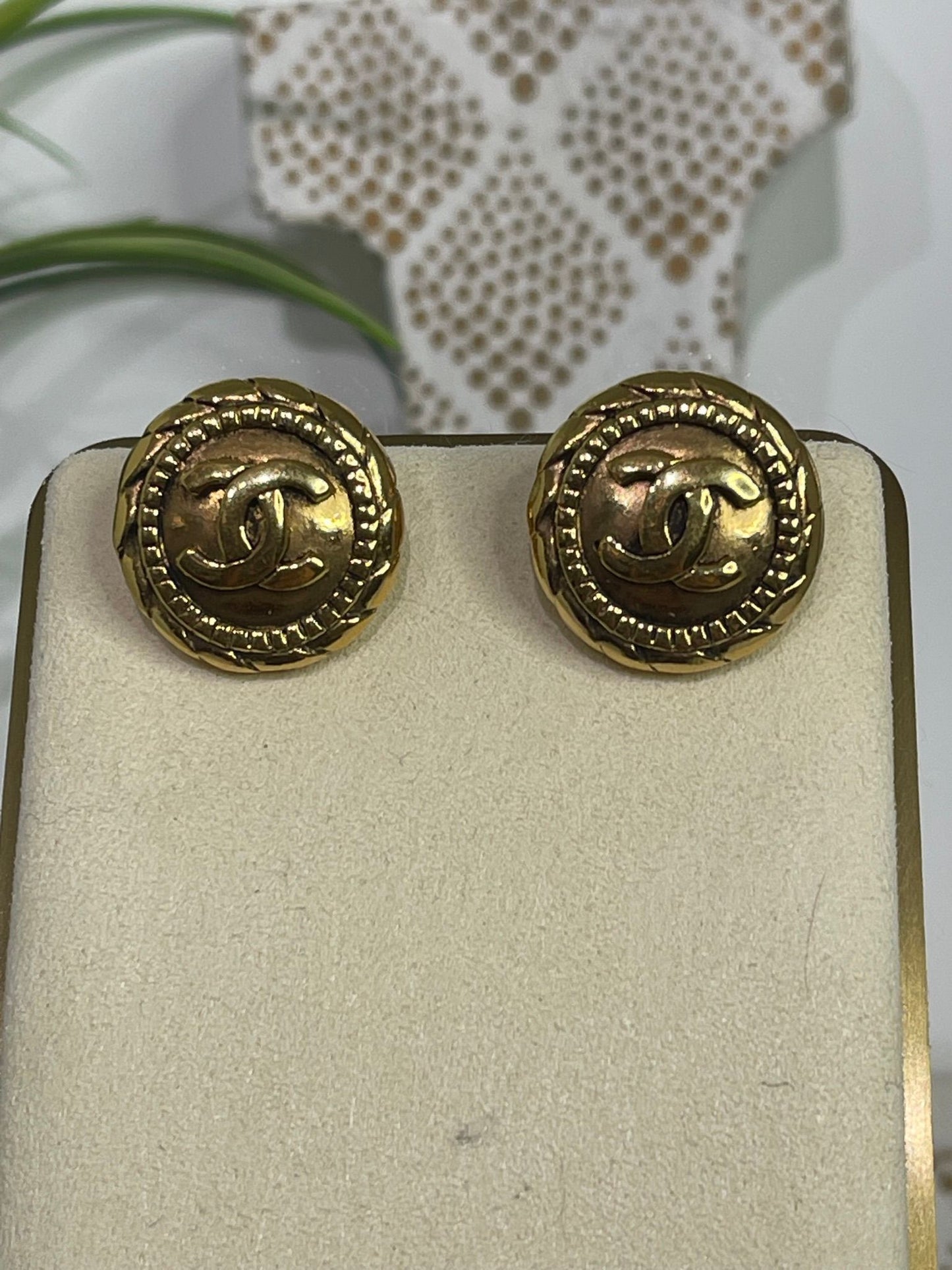 161. Chanel Vintage ClipOn Earrings w/ Box
