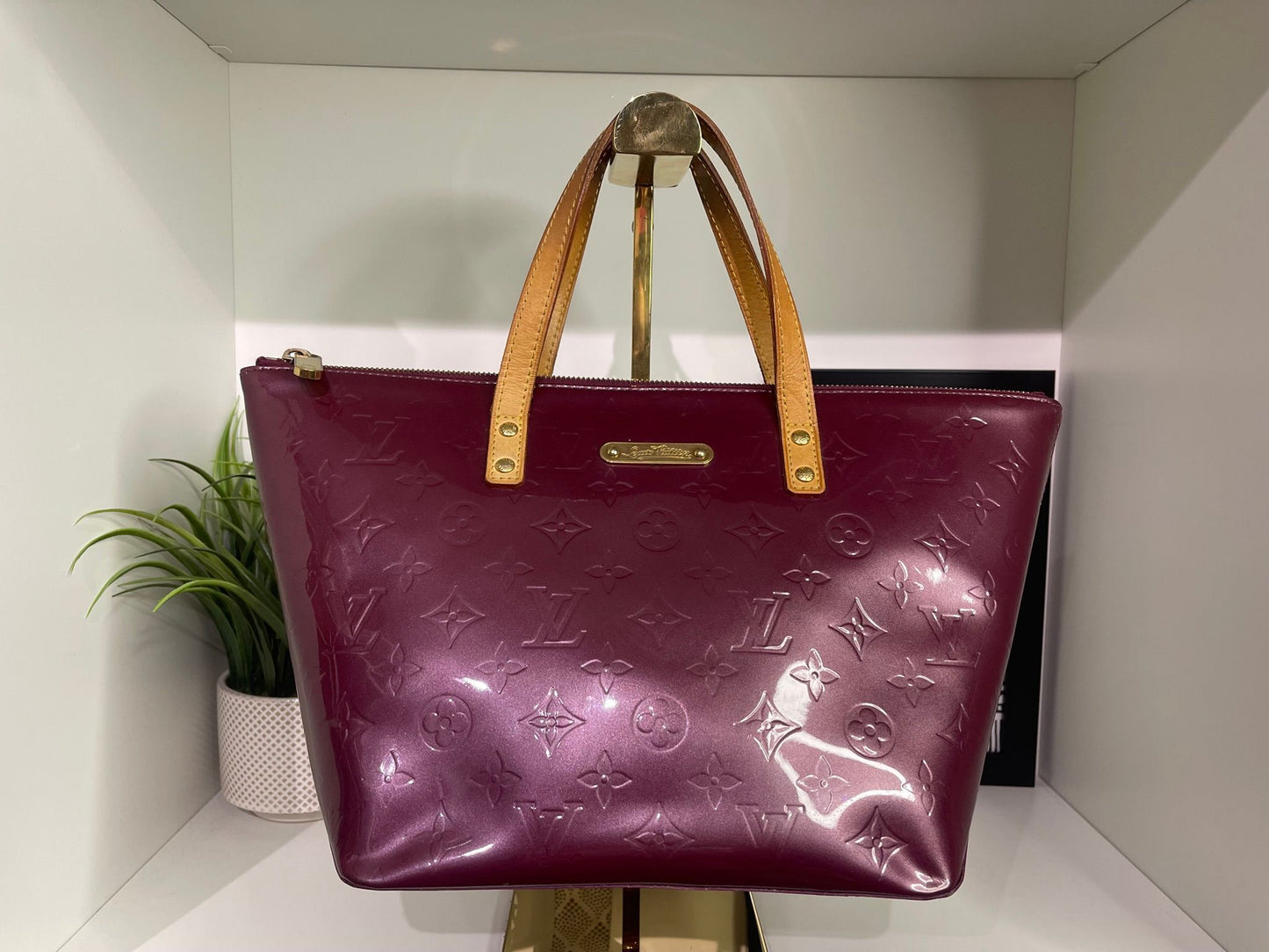 133. Louis Vuitton Vernis Bellevue PM
