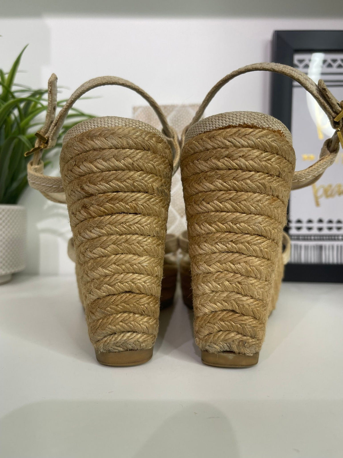 34. Louis Vuitton Trunks & Bags Espadrilles Size 38.5