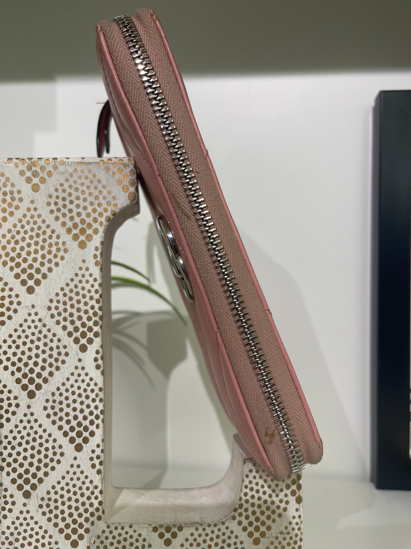 93. Gucci Pink Marmont Matelasse Wallet