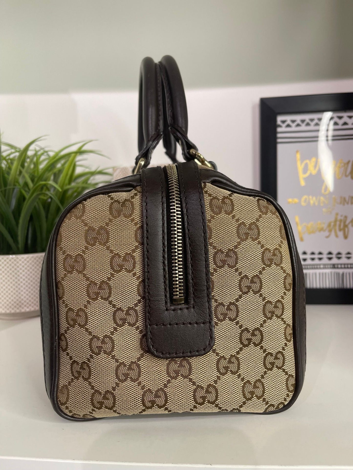38. Gucci Sherry Line Boston 25 w/ Strap
