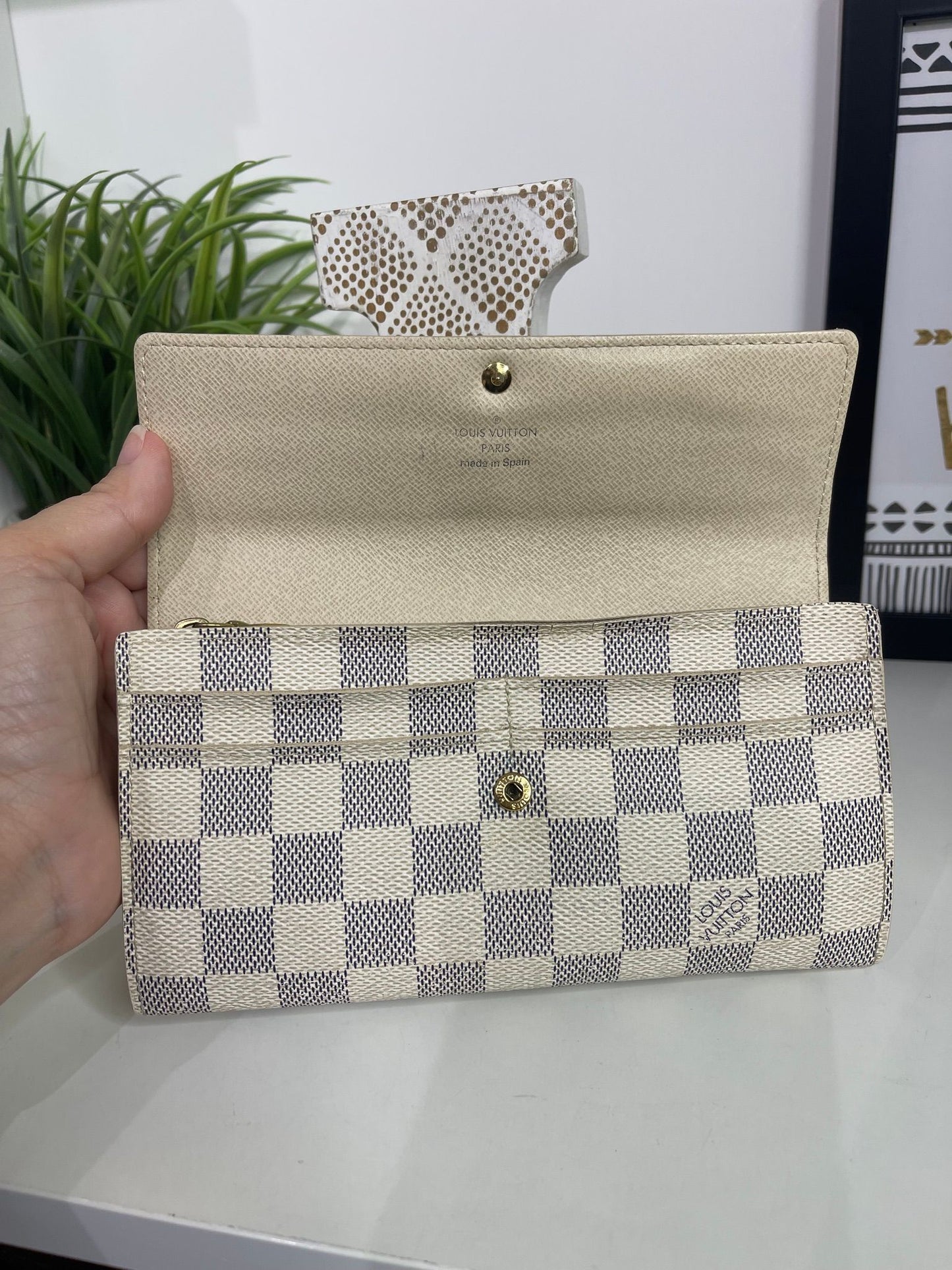 32. Louis Vuitton Damier Azur Sarah Wallet