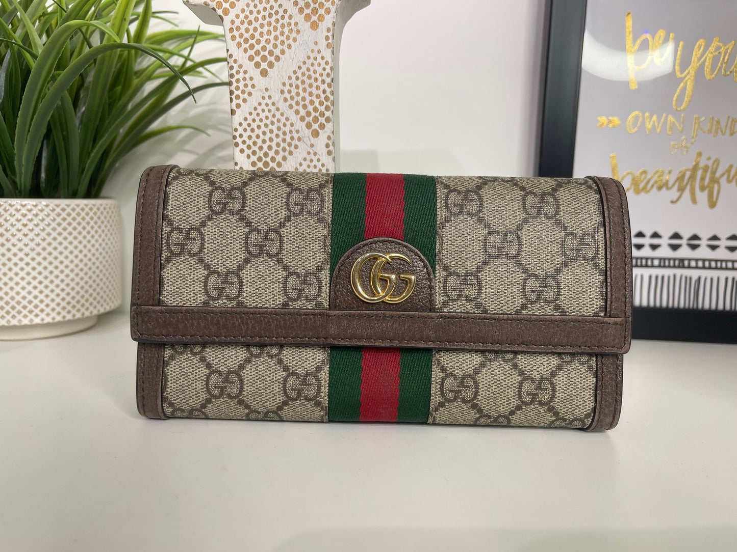 31. Gucci Supreme Sherry Line Long Wallet