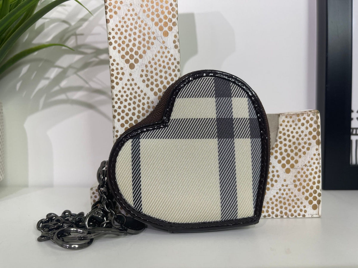 106. Burberry Blue Label Heart Coin Case