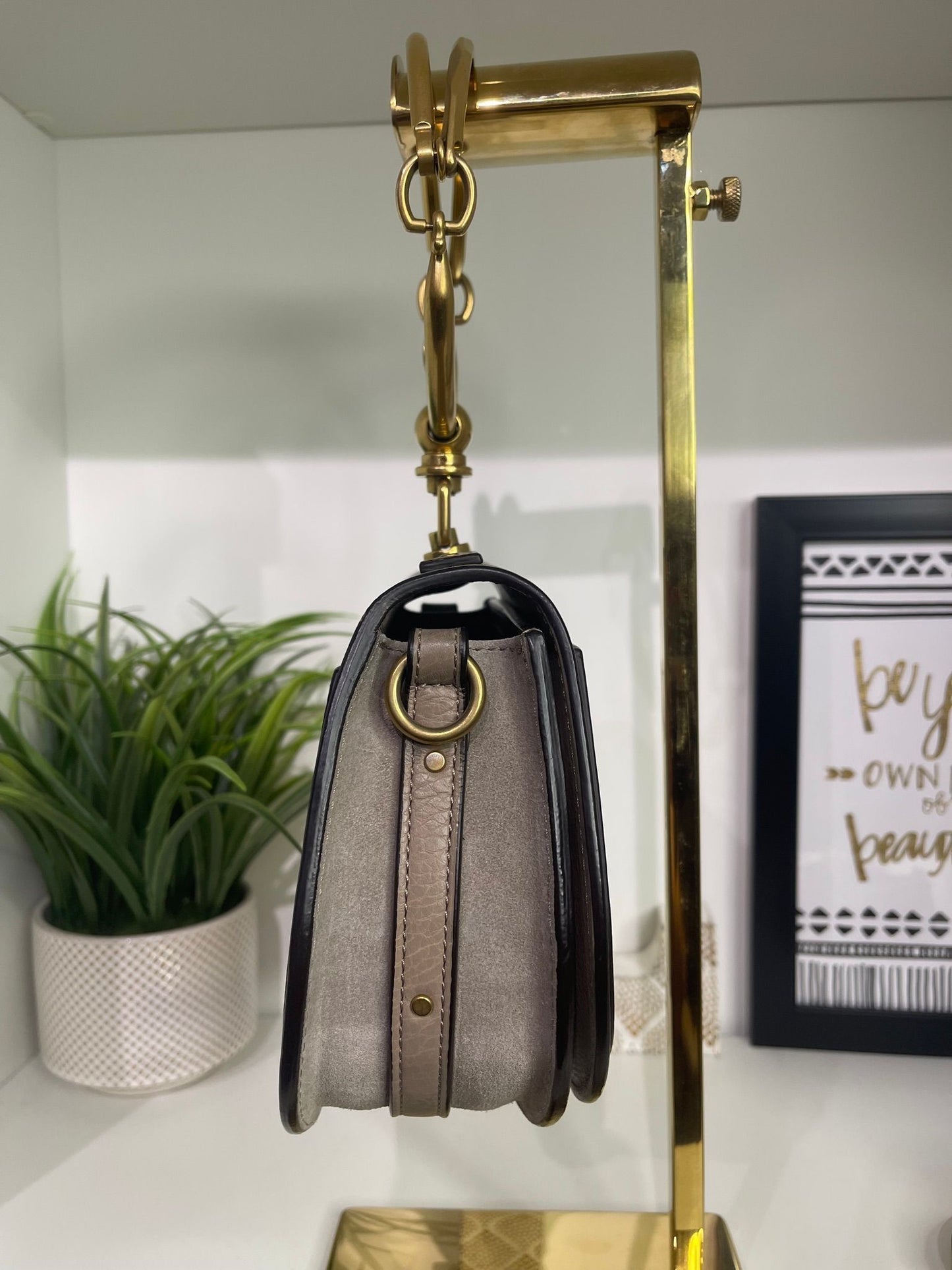 19. Chloe Nile Bracelet Bag 2 Way (Greige)