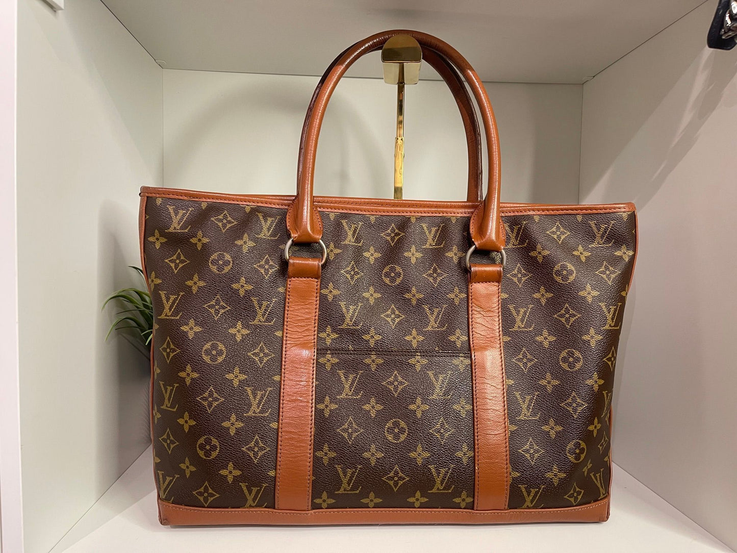 115. Louis Vuitton Monogram Sac Weekender