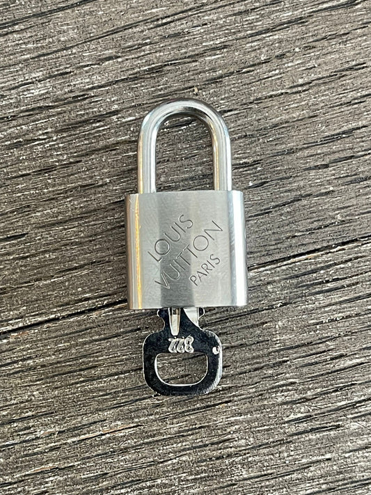 147. Louis Vuitton Silver Lock & Key #322