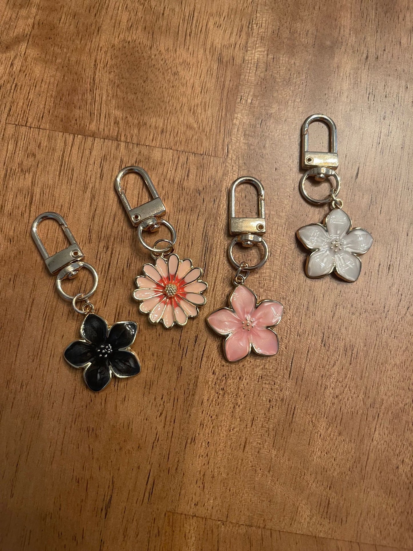 Flower Bag Charm/Zipper Pull