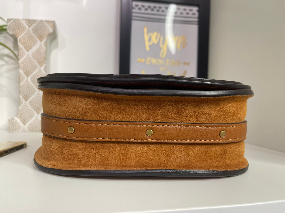 62. Chloe Nile Bracelet Bag Brown