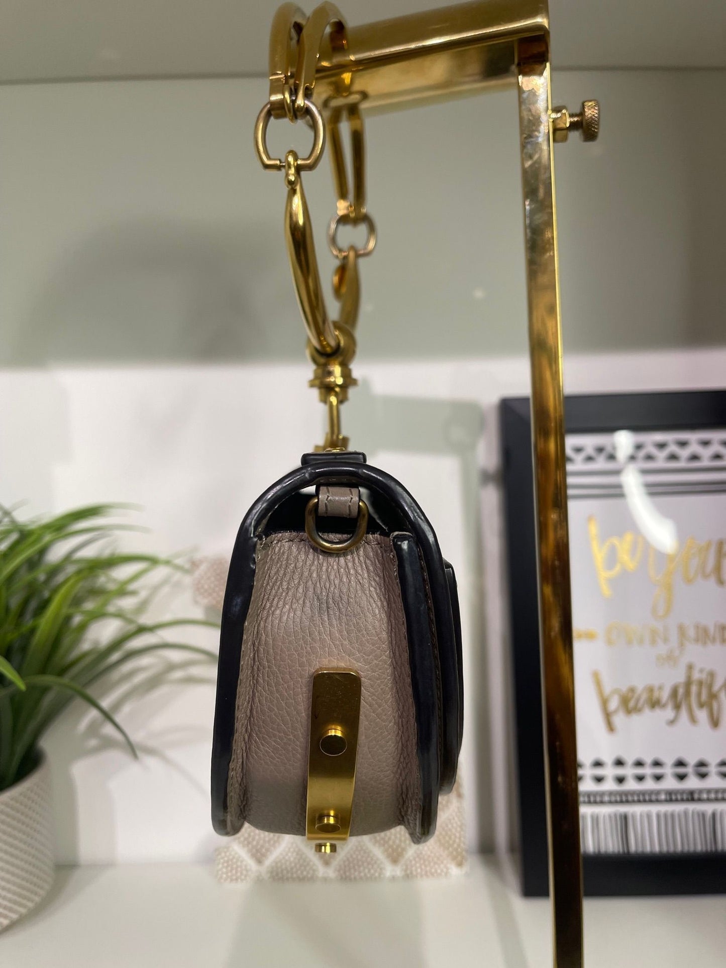 41. Chloe Nile Bracelet Bag (Greige)